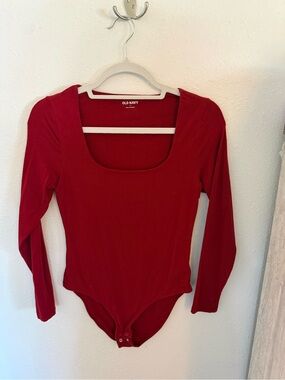 Old Navy Red Long-Sleeve Scoop Neck Bodysuit